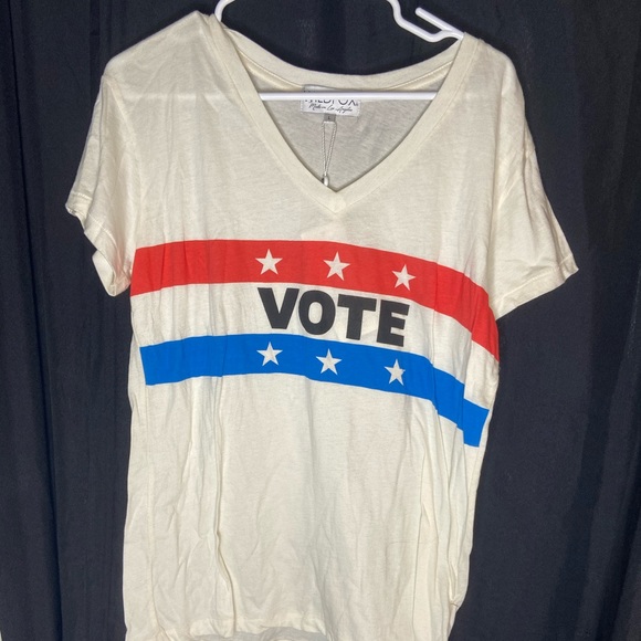 Wildfox VOTE Tee Shirt NWT - Picture 2 of 5